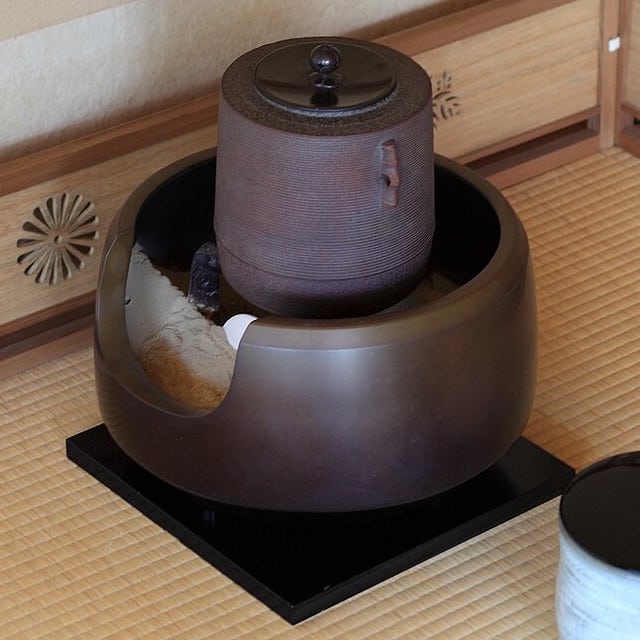 Chagama (茶釜) Iron Kettle on a Furo (風炉) Brazier - For warmer months